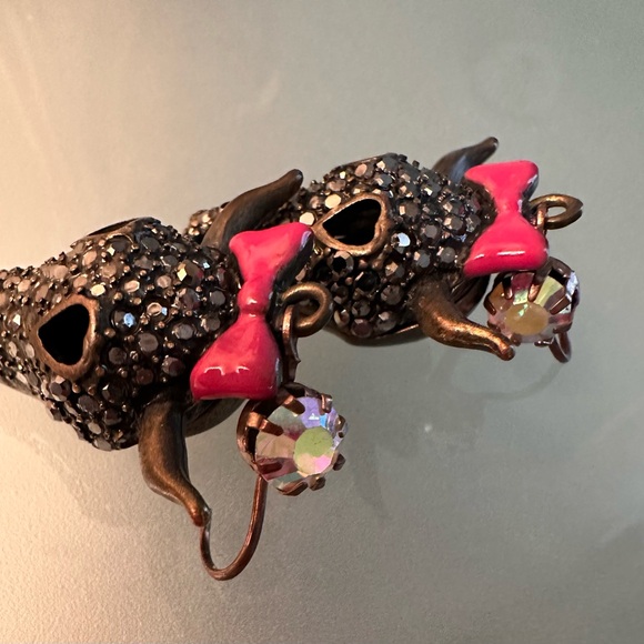 Betsey Johnson vintage sparkling drop earrings - Picture 3 of 4